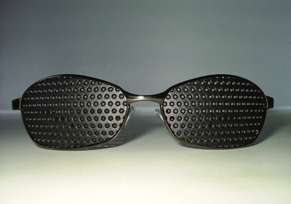 gafas_reticulares_agujero_conico_lago